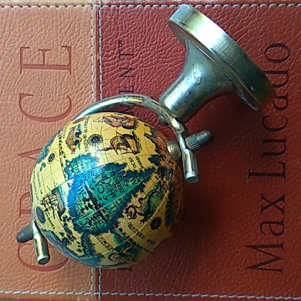 🏞️ Vintage Metal Miniature OLd WORLD GLOBE 🌍